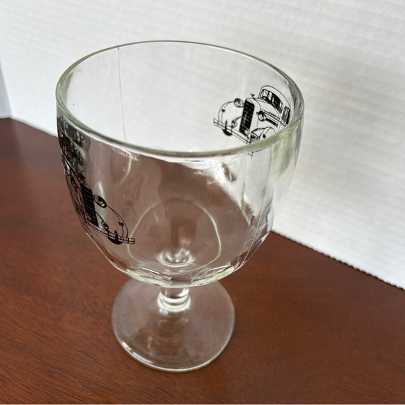 Vintage  "1936 La Salle" Thumbprint Stemmed Goblets Set of 2 Classic Car Barware - Picture 11 of 12